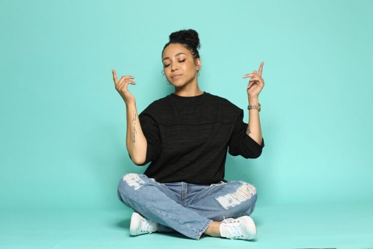 voice teacher Kelsey Vaz demonstrating singing technique