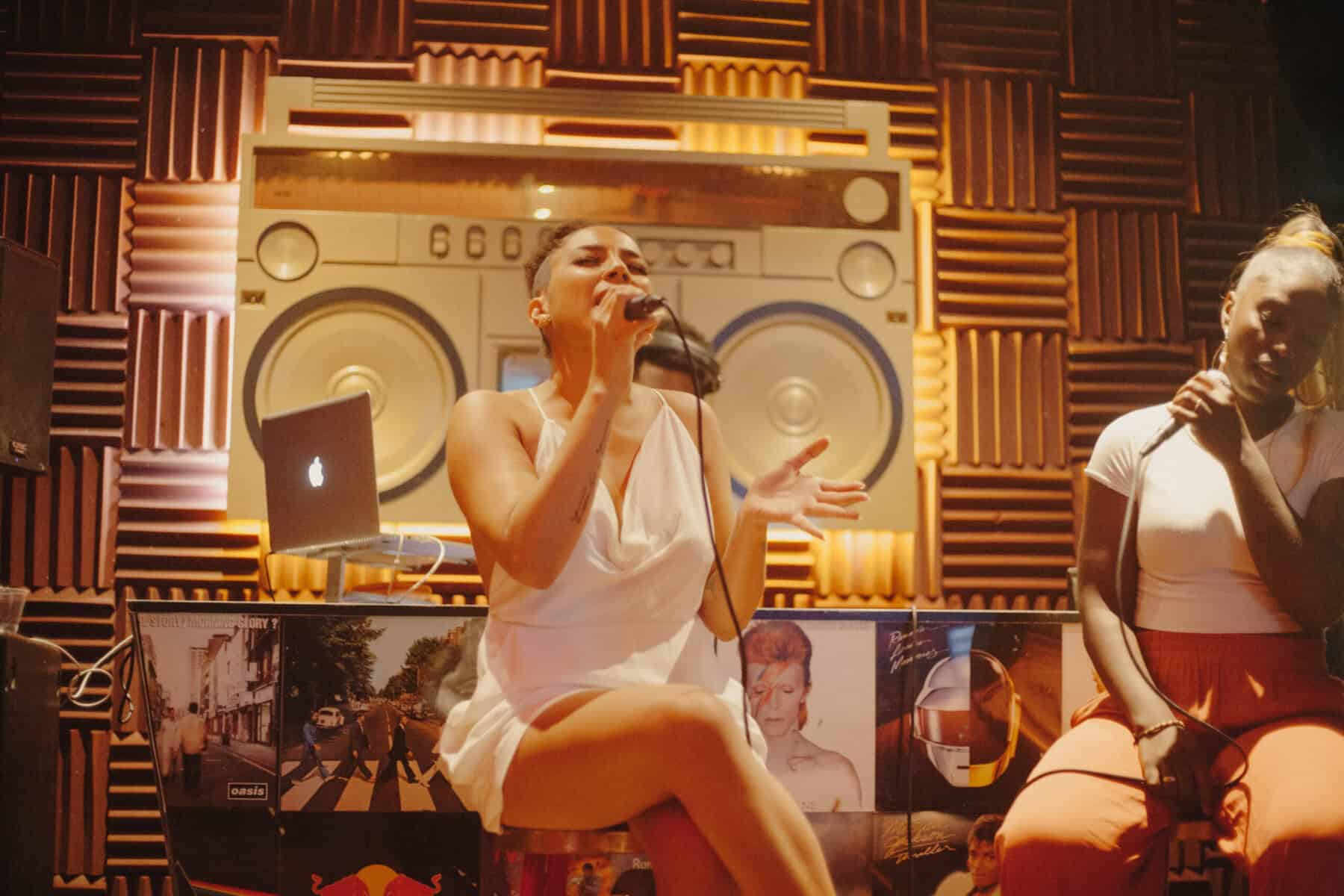 Kelsey vaz best rnb singing teacher toronto